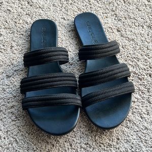 Black Rothys Sandals